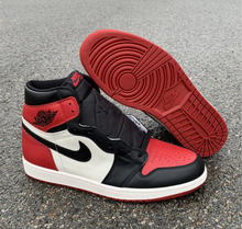 Load image into Gallery viewer, Jordan Retro 1 High Bred Toe