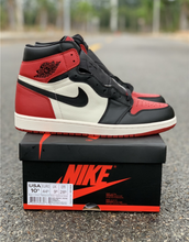 Load image into Gallery viewer, Jordan Retro 1 High Bred Toe