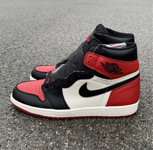 Load image into Gallery viewer, Jordan Retro 1 High Bred Toe