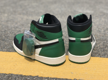 Load image into Gallery viewer, Jordan Retro 1 High Pine Green