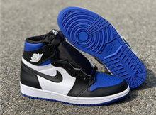 Load image into Gallery viewer, Jordan Retro 1 High Black Game Royal