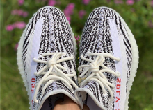 Load image into Gallery viewer, Yezzy Boost 350 Vz Zebra