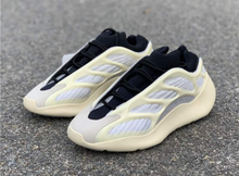Load image into Gallery viewer, Yeezy 700 V3 Azael