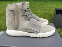 Load image into Gallery viewer, Yeezy Boost 750 'OG' Light Brown