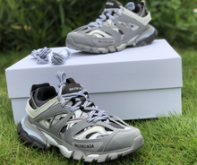Load image into Gallery viewer, Balenciaga Track Trainers Grey