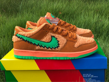 Load image into Gallery viewer, Grateful Dead X Nike SB Low 'Orange'