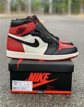 Load image into Gallery viewer, Jordan Retro 1 High Bred Toe
