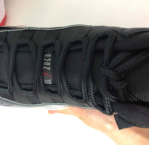 Air Jordan 11 Bred