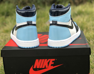 Air Jordan Retro 1 WMNS "Blue Chill"