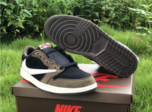 Load image into Gallery viewer, Air Jordan 1 Low Travis Scott
