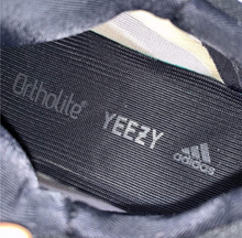 Load image into Gallery viewer, Yeezy 700 V3 Azael
