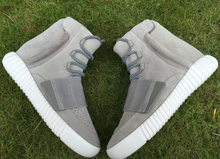 Load image into Gallery viewer, Yeezy Boost 750 &#39;OG&#39; Light Brown
