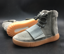 Load image into Gallery viewer, Yeezy Boost 750 Light Grey Glow in The Dark
