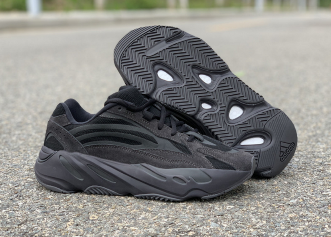 Yeezy Boost 700 V2 Vanta