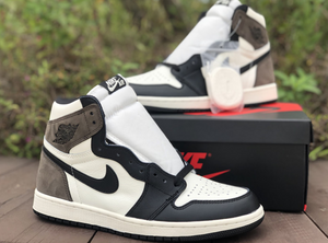 Air Jordan Retro 1 OG 'Dark Mocha'