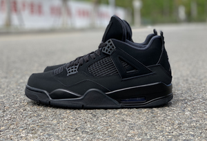 Air Jordan Retro 4 'Black Cat'